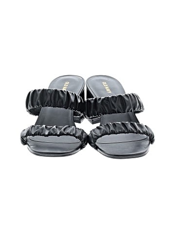 Old Navy Sandals (view 2)