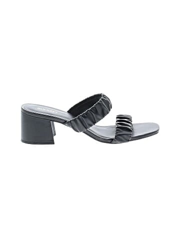 Old Navy Sandals (view 1)