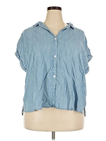 Sonoma Goods for Life Short Sleeve Button-Down Shirt (view 1)