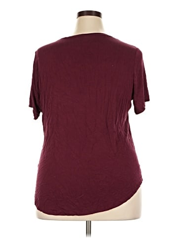 Old Navy Short Sleeve T-Shirt (view 2)