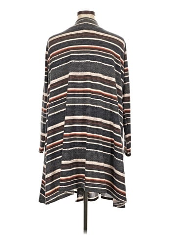 Lularoe Cardigan (view 2)