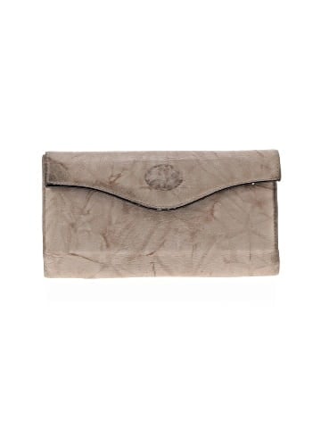 Buxton Wallet (view 1)