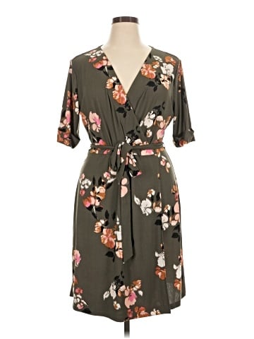 Apt. 9 Casual Dress (view 1)