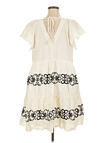 Old Navy Casual Dress (view 2)