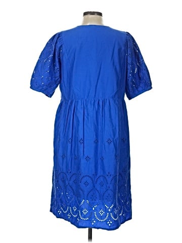 Old Navy Casual Dress (view 2)