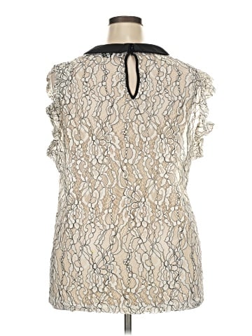 City Chic Sleeveless Blouse (view 2)