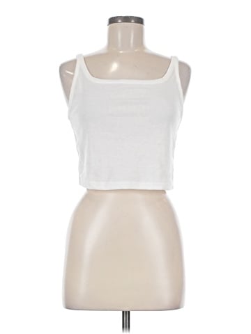 colsie Tank Top (view 1)