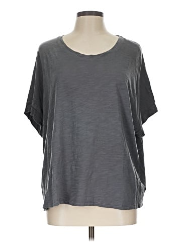 Old Navy Short Sleeve T-Shirt (view 1)