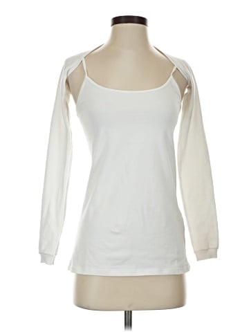 Lioness Shrug (view 1)