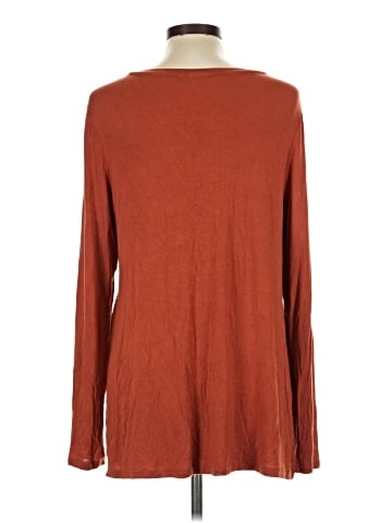 LOGO by Lori Goldstein Long Sleeve T-Shirt (view 2)
