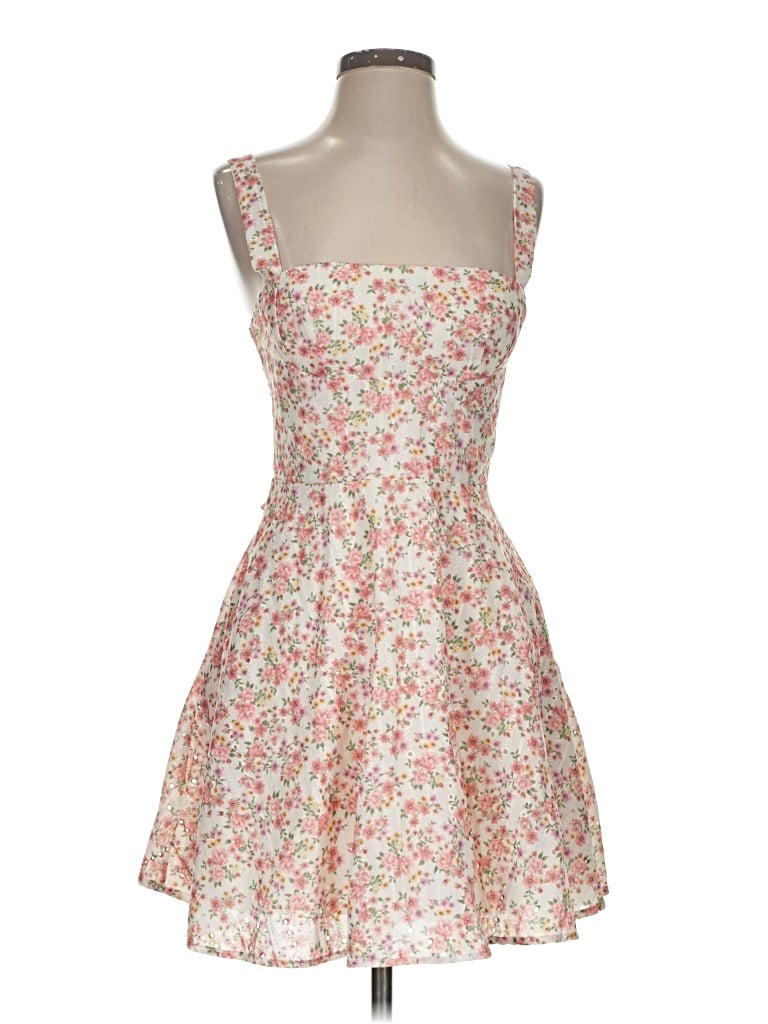 Pre-owned Bebop Cocktail Dress In Ivory
