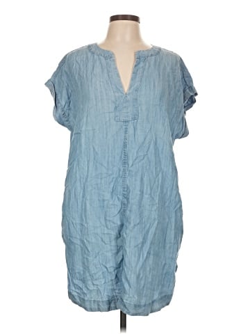 Vineyard Vines Casual Dress (view 1)