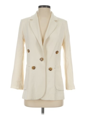 a loves a Blazer (view 1)