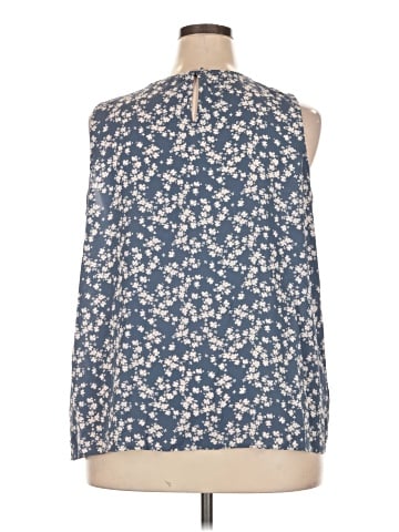 Fun2Fun Sleeveless Blouse (view 2)