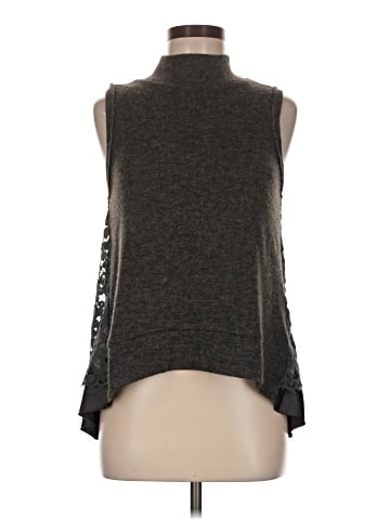 Moth Sleeveless Blouse (view 1)