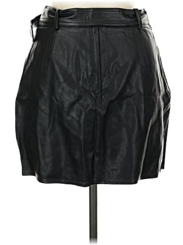 Le Lis Faux Leather Skirt (view 2)