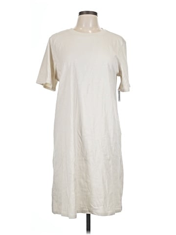 Old Navy Casual Dress (view 1)