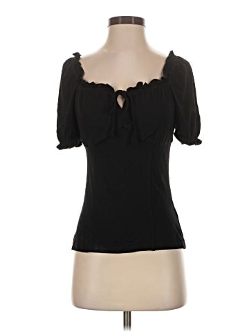 Scarlet Darkness Short Sleeve Top (view 1)