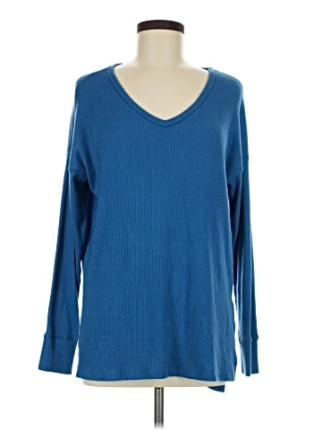 American Eagle Outfitters Long Sleeve T-Shirt (view 1)
