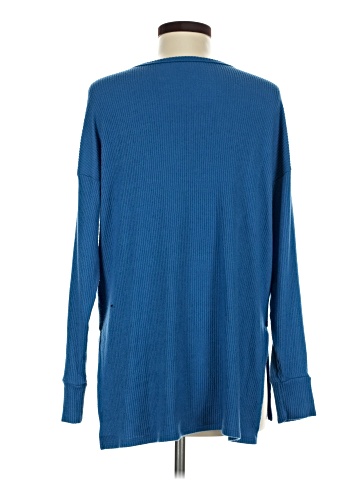 American Eagle Outfitters Long Sleeve T-Shirt (view 2)