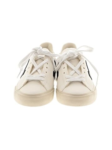 VEJA Sneakers (view 2)