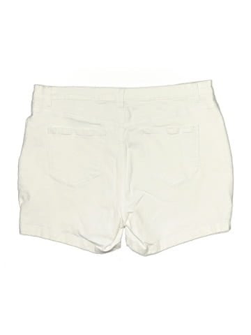 Gloria Vanderbilt Khaki Shorts (view 2)