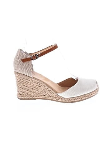 White Mountain Wedges (view 1)