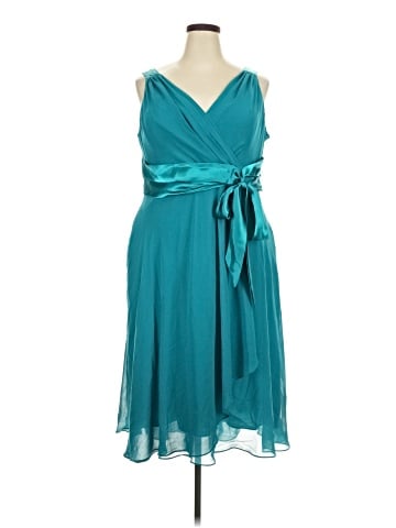 Jones Wear Dress Cocktail Dress (view 1)