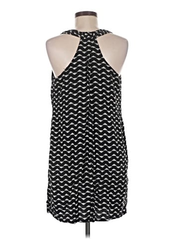 Old Navy Casual Dress (view 2)