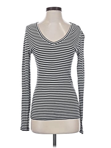 Gap Long Sleeve T-Shirt (view 1)