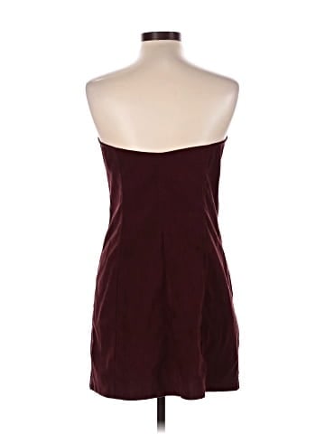 Urban Outfitters Casual Dress (view 2)