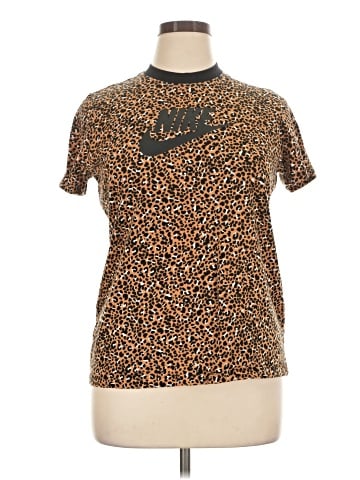 Nike Short Sleeve Top (view 1)