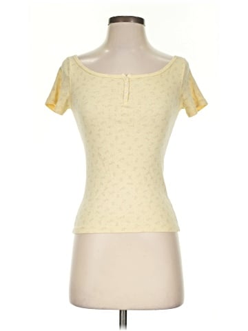 Brandy Melville Short Sleeve T-Shirt (view 1)