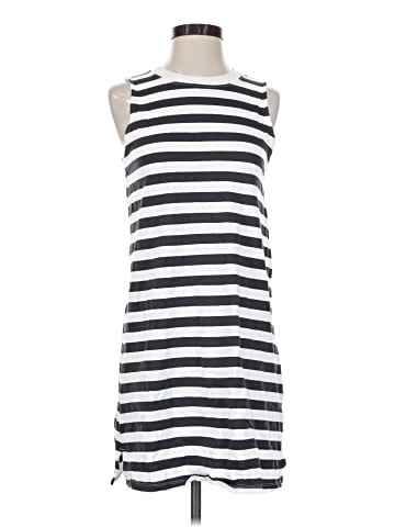 Old Navy Casual Dress (view 1)