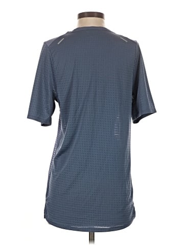 Nike Active T-Shirt (view 2)