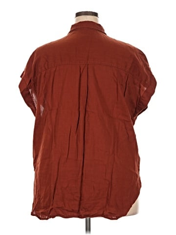 Gap Sleeveless Button-Down Shirt (view 2)