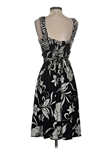 The Pyramid Collection Cocktail Dress (view 2)