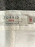 Torrid Ivory Shorts Size 20 - photo 3