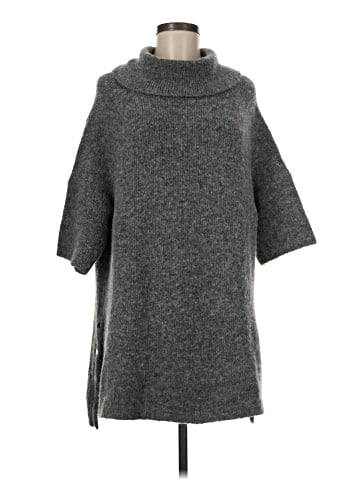 Inhabit Poncho (view 1)