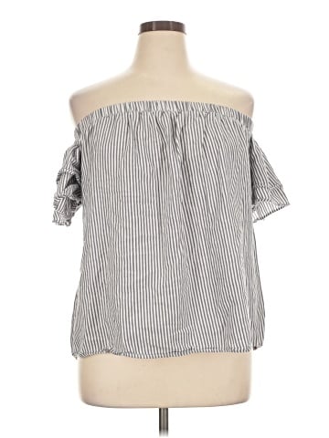 Old Navy Sleeveless Blouse (view 1)