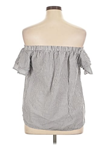 Old Navy Sleeveless Blouse (view 2)