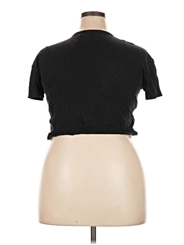 Lululemon Athletica Short Sleeve Turtleneck (view 2)