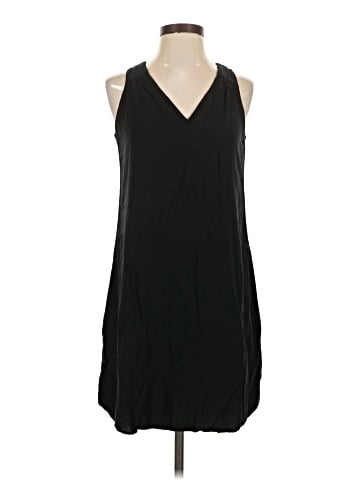 Old Navy Casual Dress (view 1)