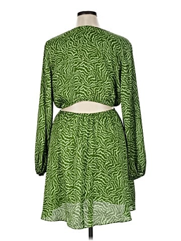 H&M Casual Dress (view 2)