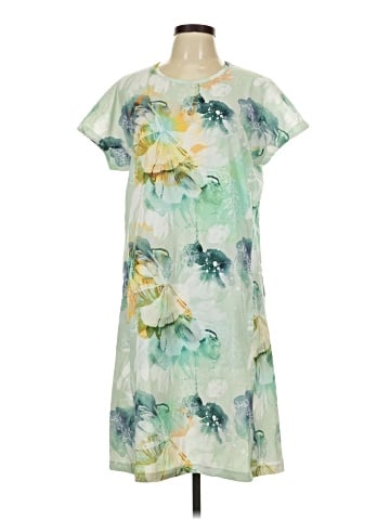 Helly Hansen Casual Dress (view 1)