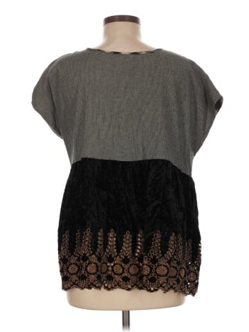 Ivy Jane Short Sleeve Blouse (view 2)