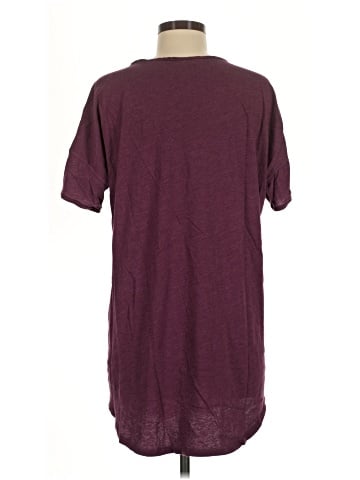 Victoria's Secret Short Sleeve T-Shirt (view 2)