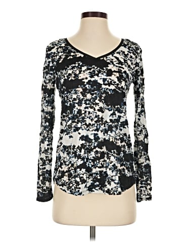 Simply Vera Vera Wang Long Sleeve T-Shirt (view 1)
