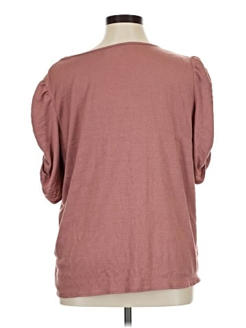 Max Studio 3/4 Sleeve T-Shirt (view 2)