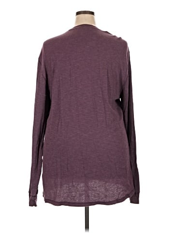 Old Navy Long Sleeve T-Shirt (view 2)